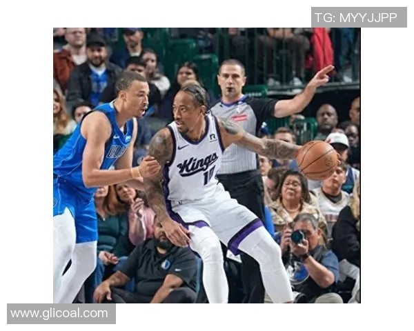 湖人队与国王队激战正酣2012年10月22日精彩赛事回顾与分析